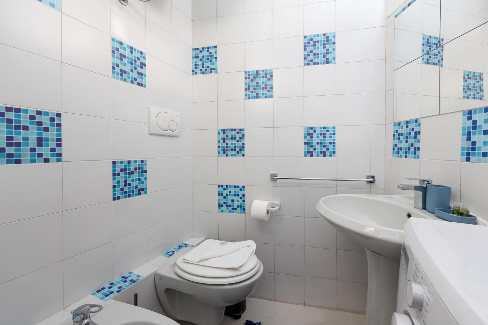 Guesthost - Sant'ambrogio Modern Apartment
