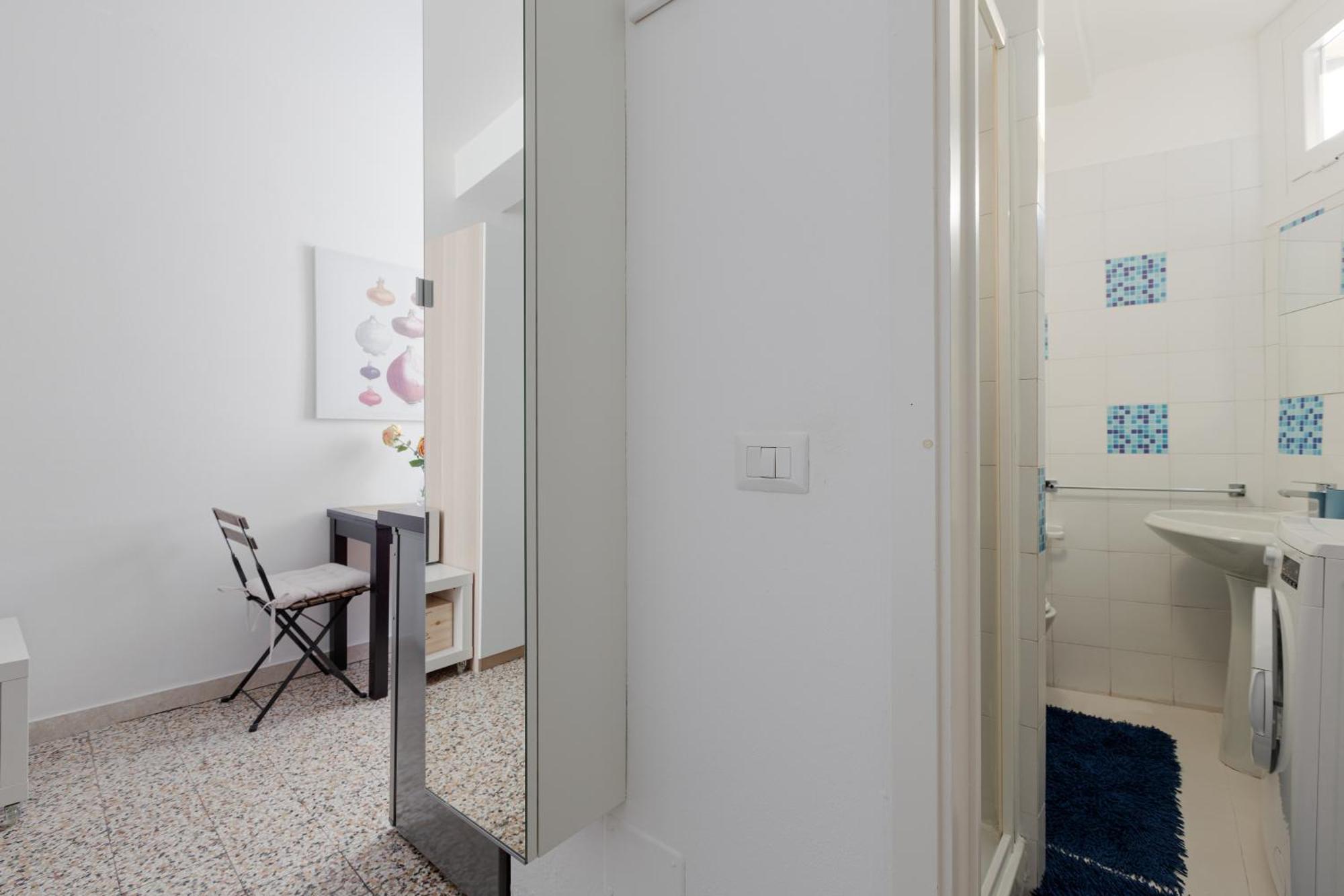 Apartamento Sant'ambrogio - Modern Studio! *