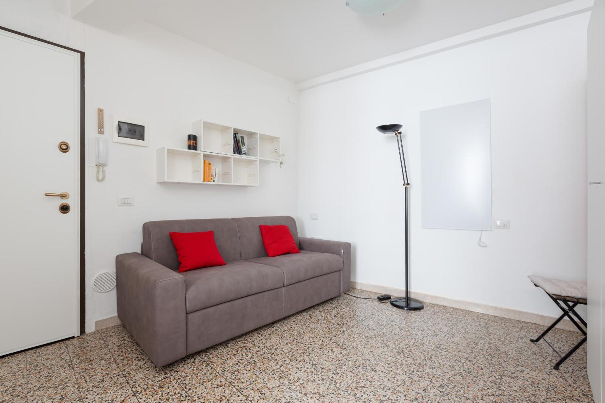 Sant'ambrogio - Modern Studio! * Milán